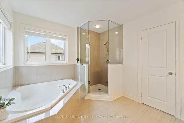 Additional image 26 of 28 Babcock St