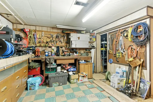 Additional image 38 of 608 Fennell Ave