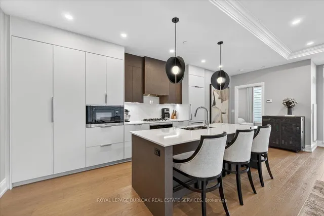 Additional image 18 of 1441 Elgin St Unit 306