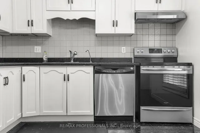 Additional image 8 of 384 Limeridge Rd Unit 17