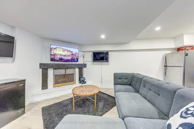 Additional image 33 of 1294 Guelph Line Unit 4