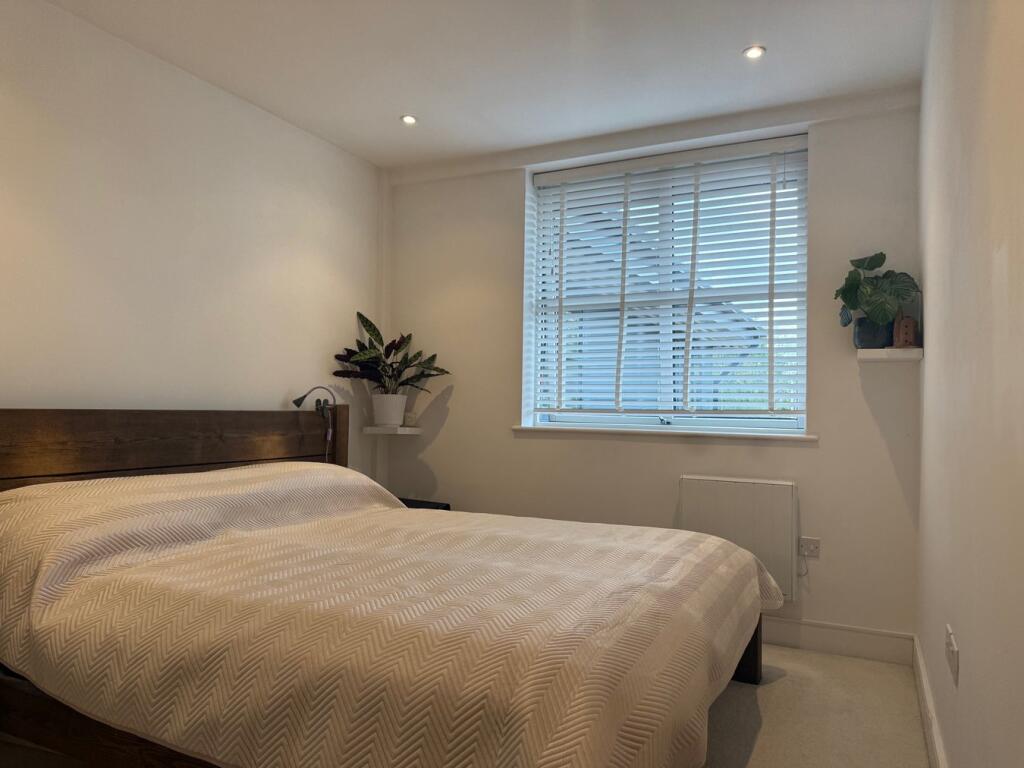 Additional image 7 of Great North Road, Hatfield, AL9