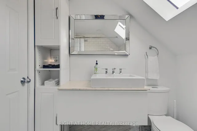 Additional image 24 of 710 Hager Ave