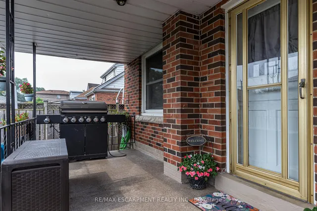 Additional image 39 of 118 Julian Ave