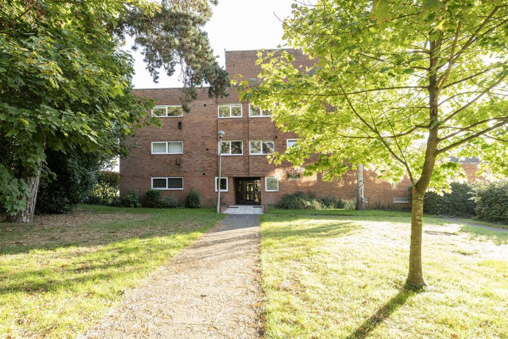 Property image for Crosthwaite Court, Harpenden