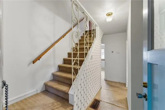 Additional image 13 of 262 East 38th St