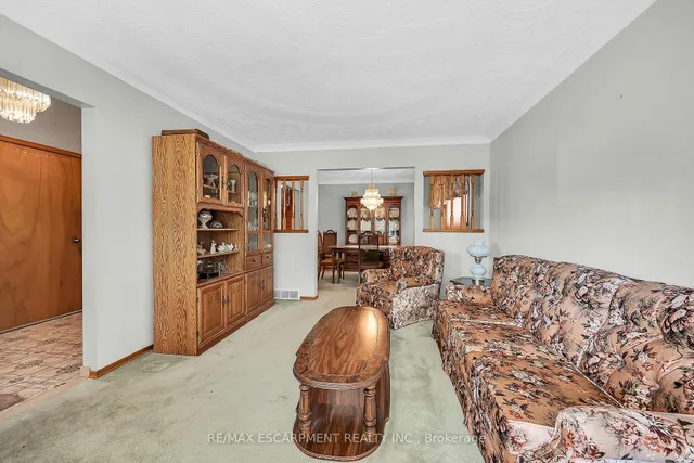 Additional image 10 of 65 Ellington Ave