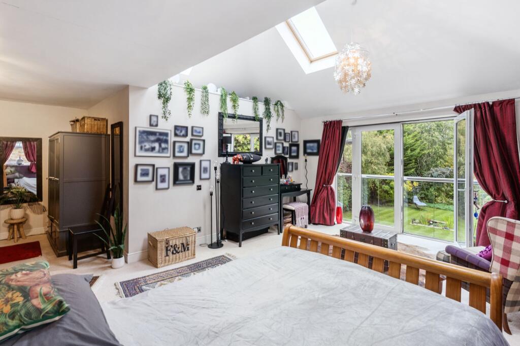 Additional image 36 of Pickford Road, Markyate, Hertfordshire