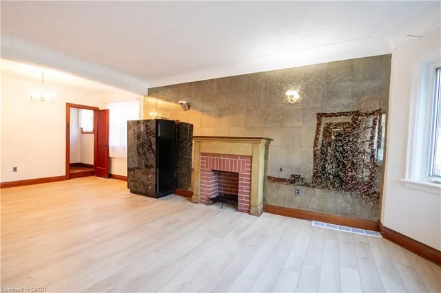 Additional image 14 of 186 Huxley Ave