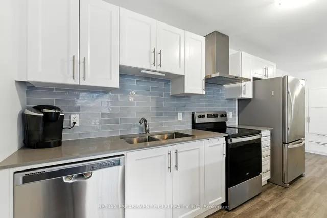 Additional image 6 of 1 Redfern Ave Unit 304