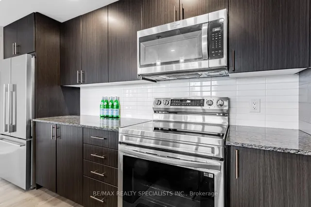 Additional image 11 of 1210 Main St Unit 203