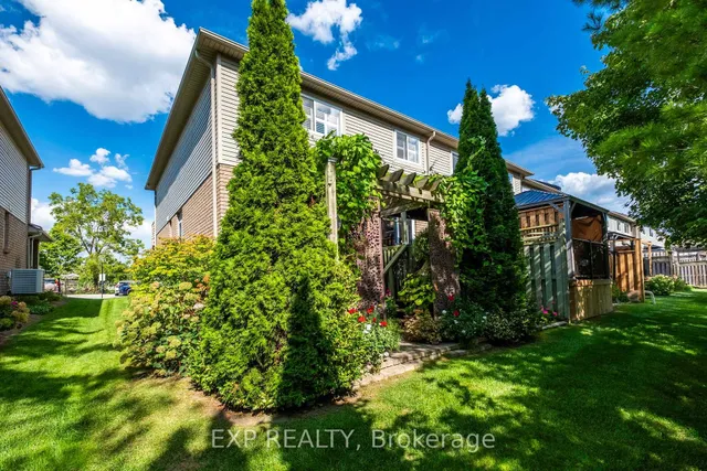 Additional image 30 of 130 Robert St Unit 22