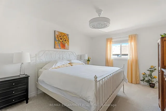 Additional image 30 of 60 Garinger Cres