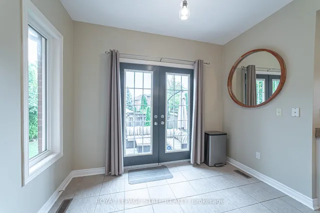 Additional image 20 of 120 Sundial Cres