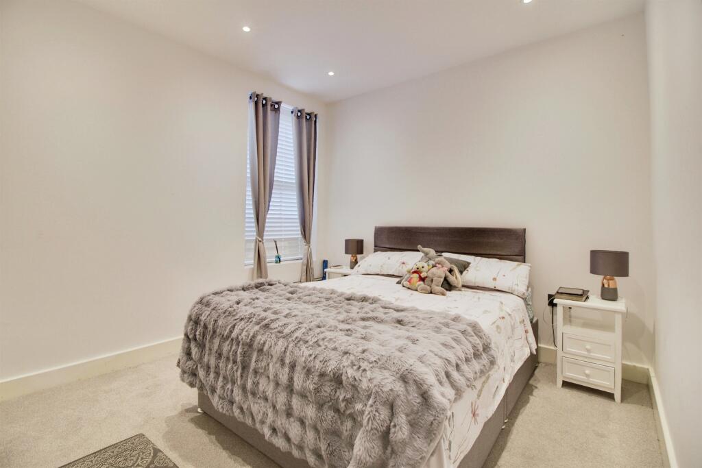 Additional image 10 of Stonehills, Welwyn Garden City