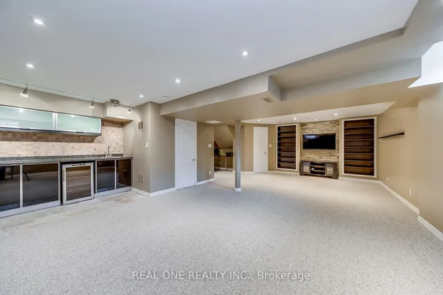 Additional image 37 of 5803 Page Cres