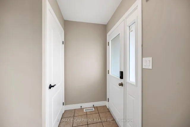 Additional image 6 of 83 Marion St