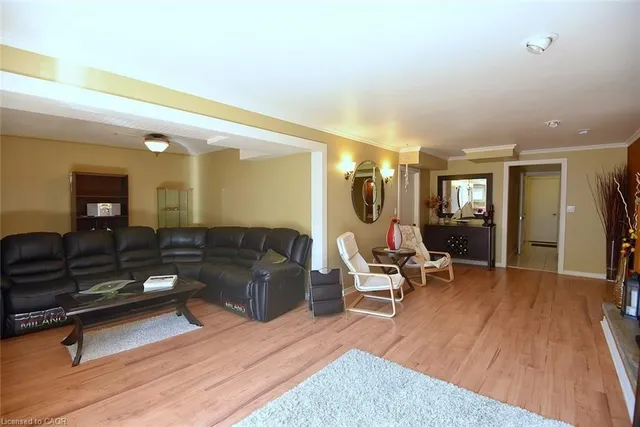 Additional image 25 of 39 Markson Cres