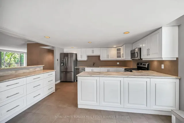 Additional image 13 of 150 Wilson St Unit PH1