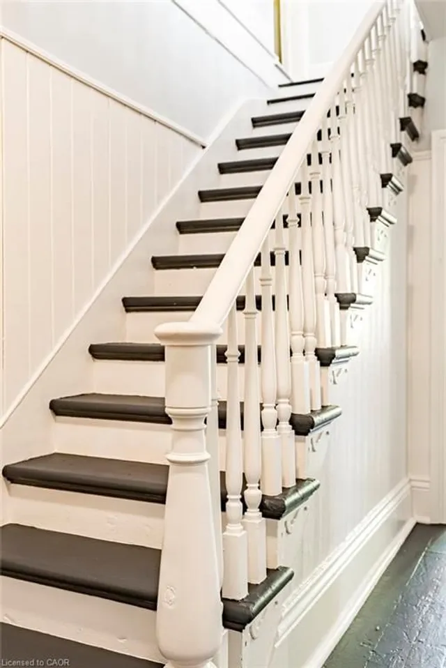 Additional image 8 of 499 Hughson St