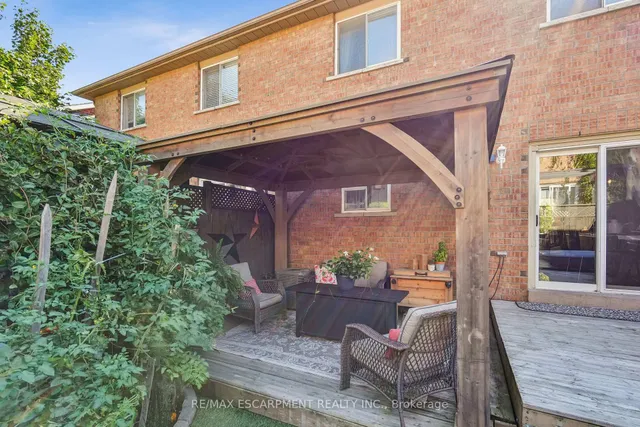 Additional image 39 of 46 Dawson Cres