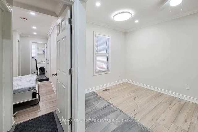 Additional image 26 of 24 East 22nd St