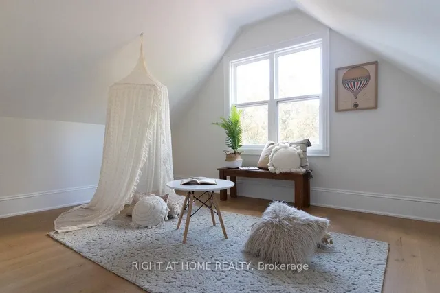 Additional image 48 of 24 Strathcona Ave