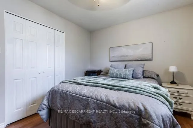 Additional image 36 of 45 Fonthill Rd