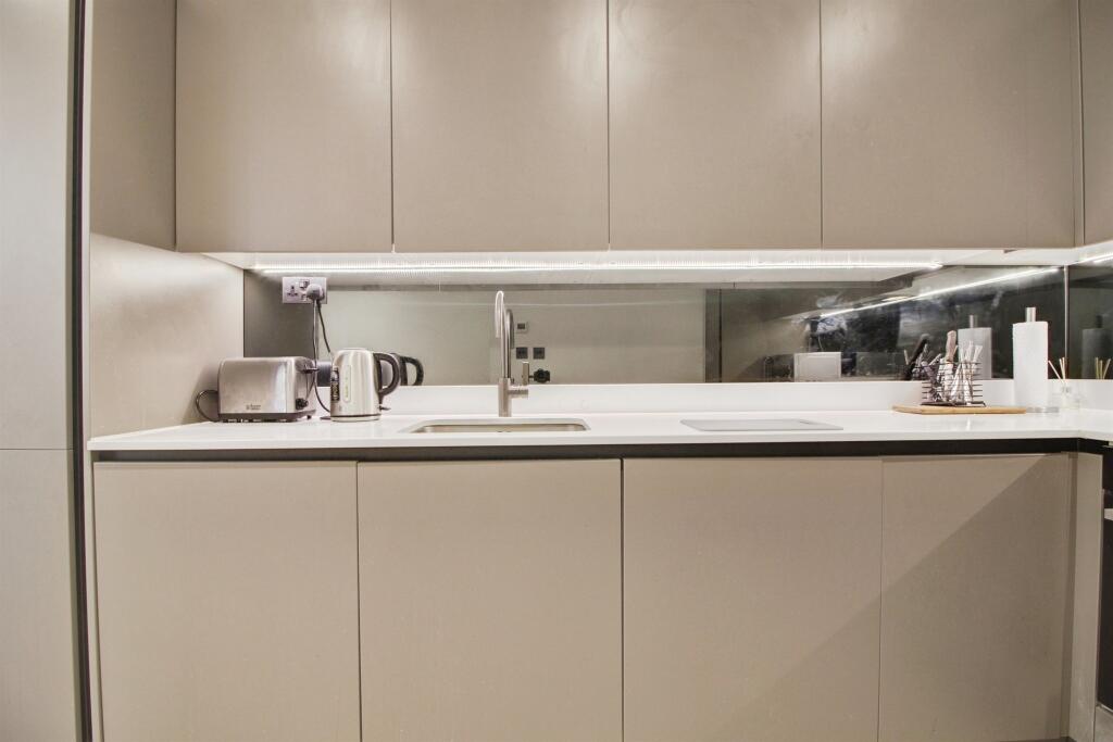 Additional image 9 of Stonehills, Welwyn Garden City