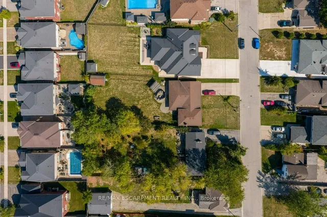 Additional image 41 of 37 WEST Ave