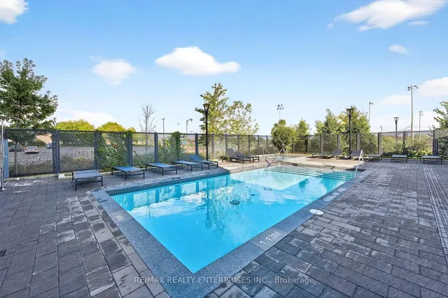 Additional image 31 of 1050 Main St Unit 114