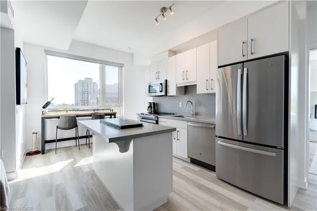 Additional image 8 of 2007 James St Unit 409