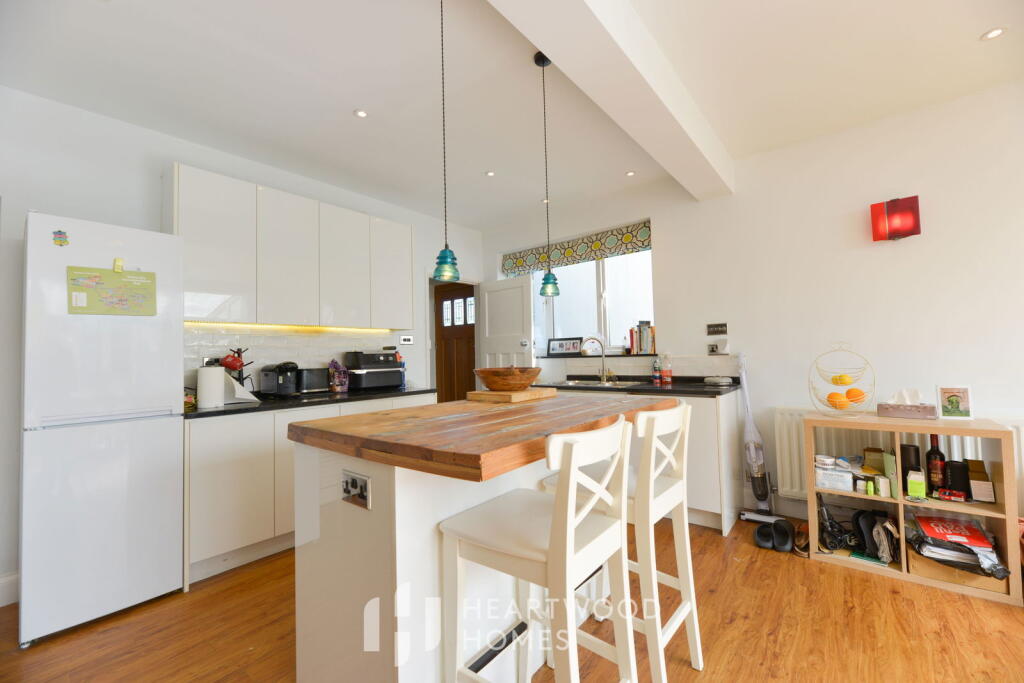 Additional image 3 of Colney Heath Lane, St. Albans, AL4 0TU