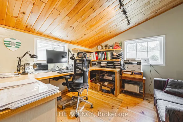 Additional image 19 of 327 Campbell Ave