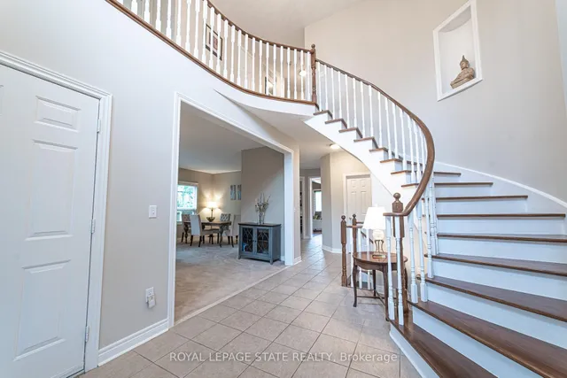 Additional image 7 of 120 Sundial Cres