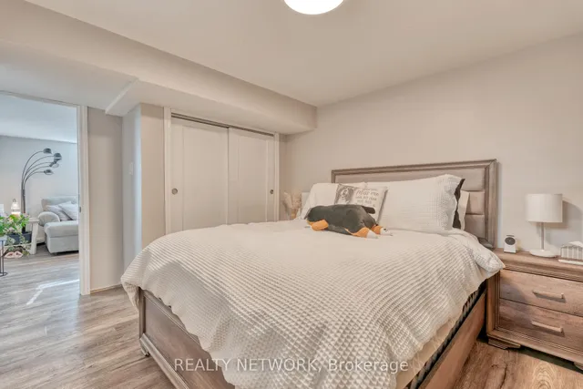 Additional image 34 of 716 Upper Ottawa St