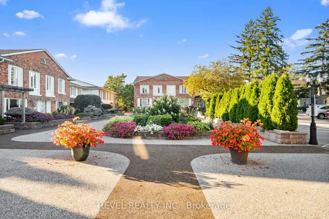 Additional image 40 of 2058 Brant St Unit 3