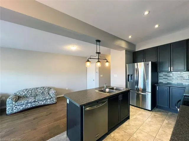 Additional image 12 of 370 Stonehenge Dr Unit 12