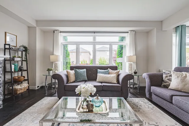 Additional image 10 of 11 Weathering Hts