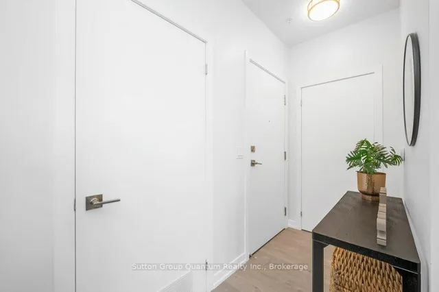 Additional image 4 of 2093 Fairview St Unit 2010