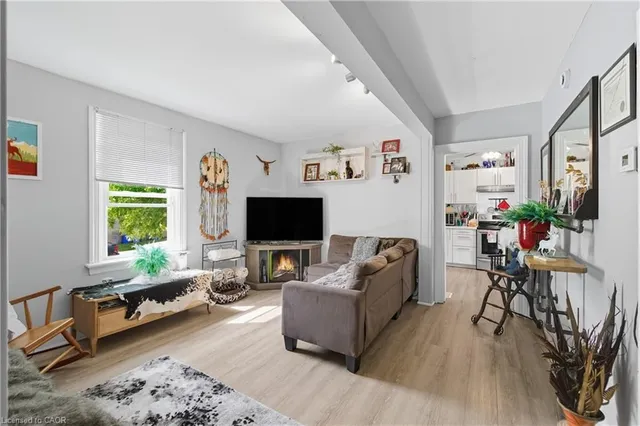 Additional image 10 of 110 Emerson St