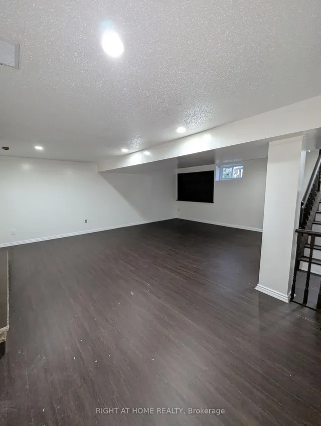 Additional image 40 of 73 Skyview Dr