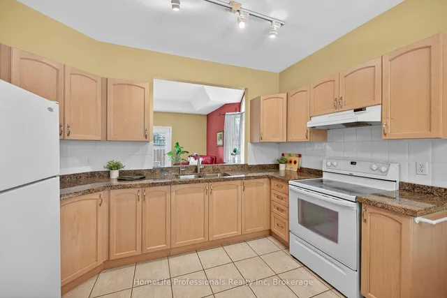 Additional image 8 of 52 Twentyplace Blvd Unit 28