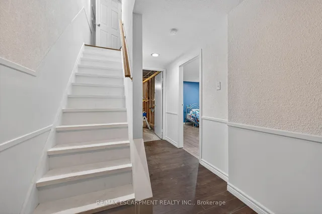 Additional image 27 of 341 Wilson Dr Unit 16