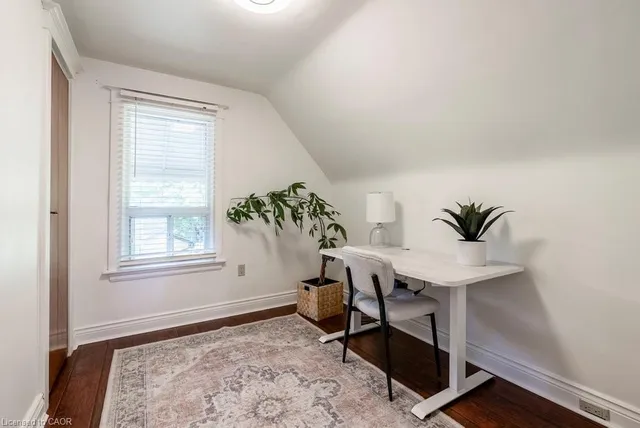 Additional image 34 of 228 Edgemont St