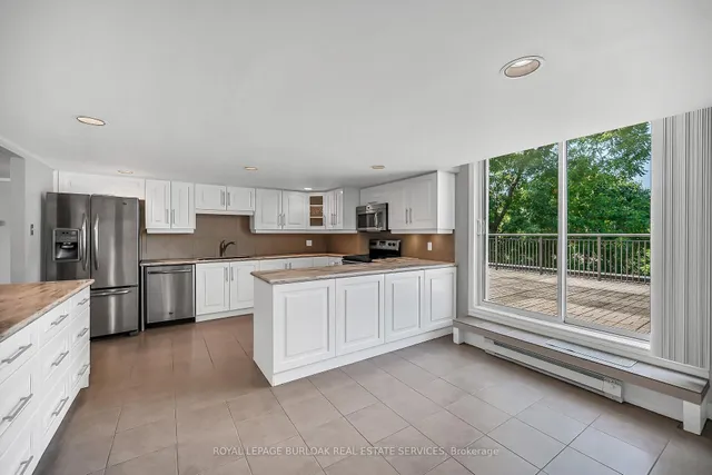 Additional image 12 of 150 Wilson St Unit PH1