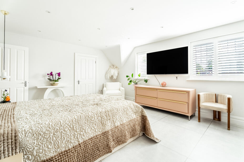 Additional image 7 of Luton Road, Harpenden, Hertfordshire, AL5