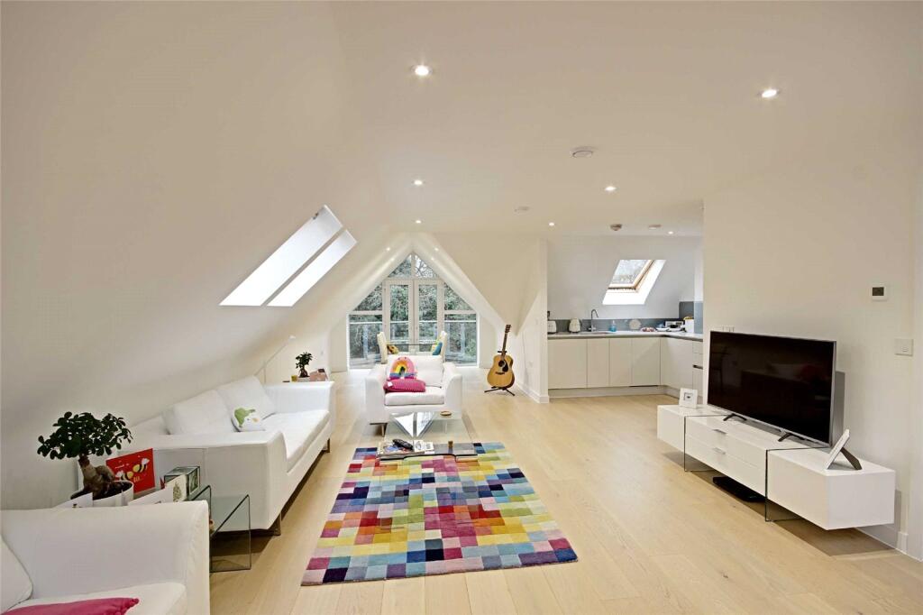 Additional image 10 of Georges Wood Road, Brookmans Park, Hertfordshire, AL9