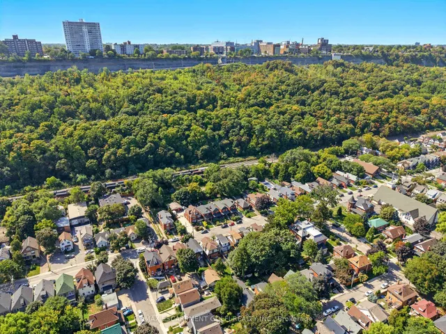 Additional image 43 of 284 Cumberland Ave