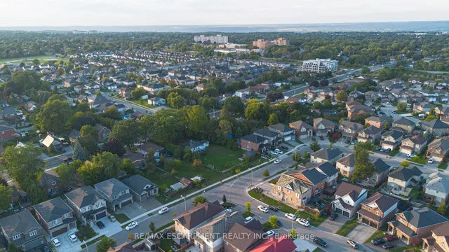 Additional image 32 of 36 Connell Cres